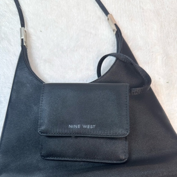 Vintage Nine West Black Triangular Shoulder Bag - Picture 10 of 11